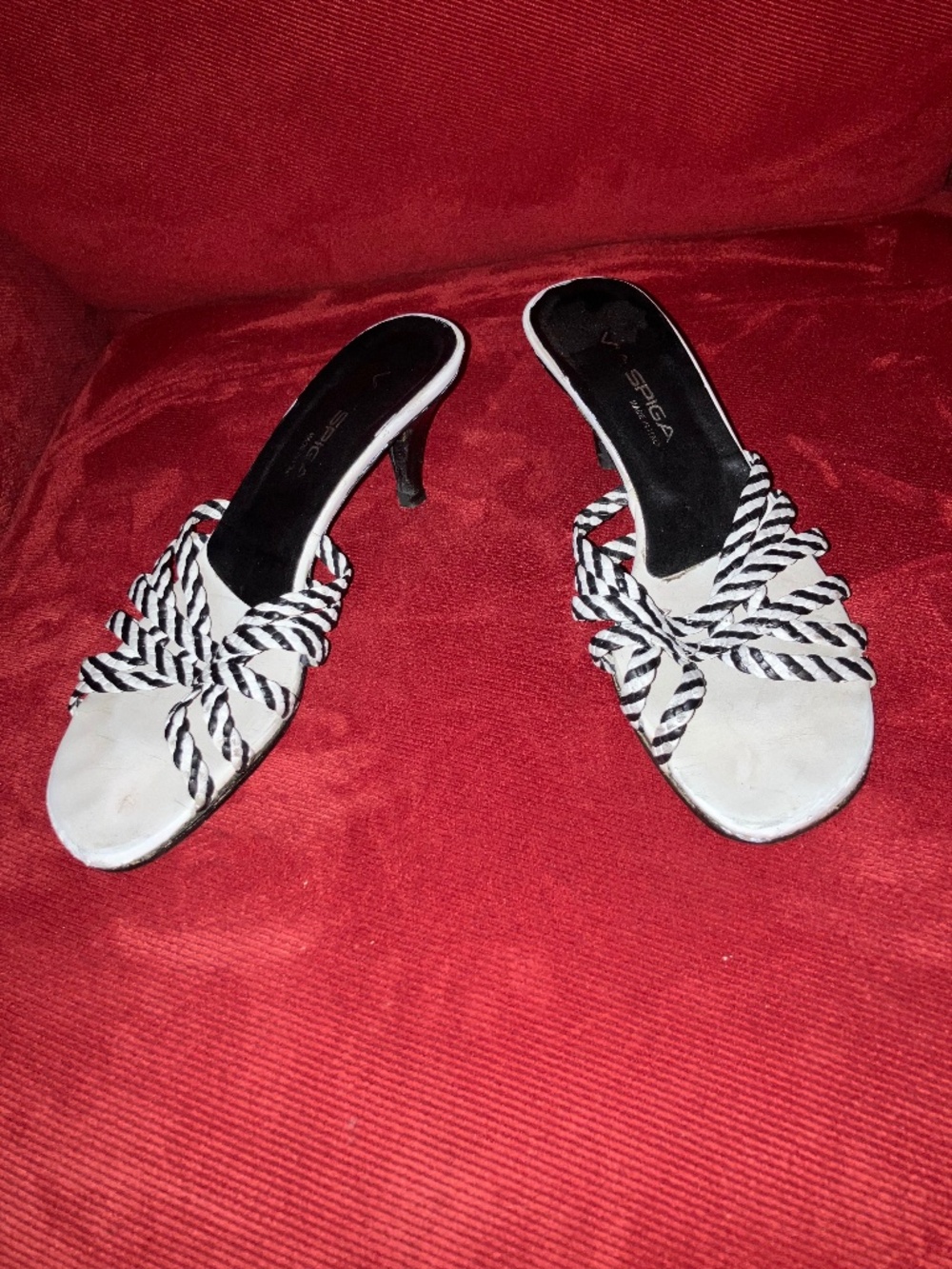 Women's shoes